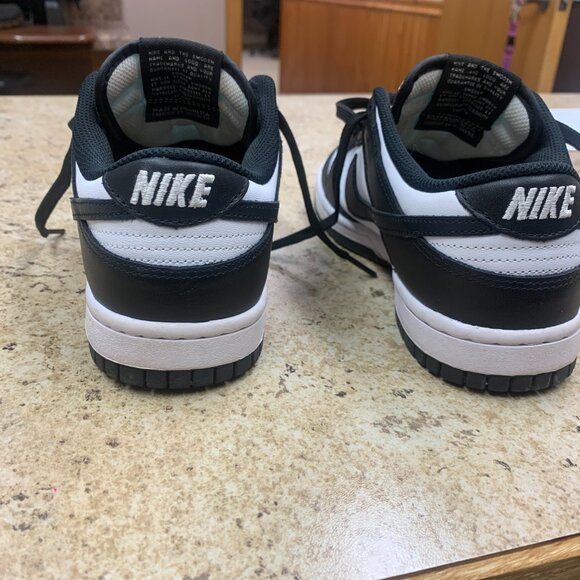 WOMEN'S NIKE DUNKS - Picture 4 of 4